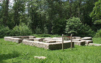 Vergrößerte Ansicht: Ruine des ehemaligen Römerkastells, Kapersburg bei Pfaffenwiesbach 