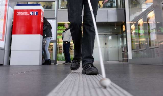 Tactile floor guidance system