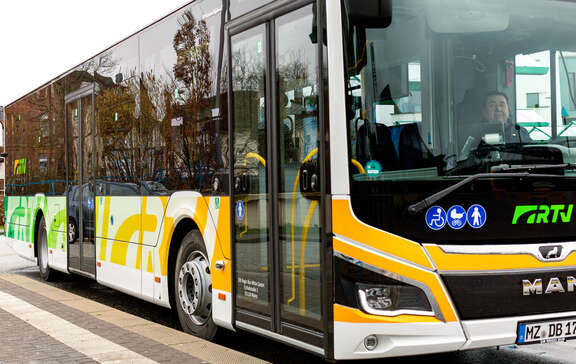 Linienbus der RTV