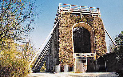 Vergrößerte Ansicht: Eingang des Gradierbaus in Bad Nauheim