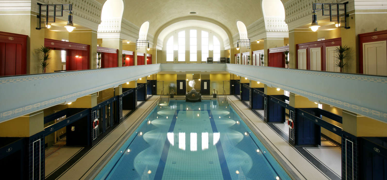 Herrenhalle des Jugendstilbads