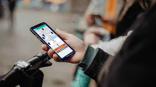 RMV App und TIER-Roller