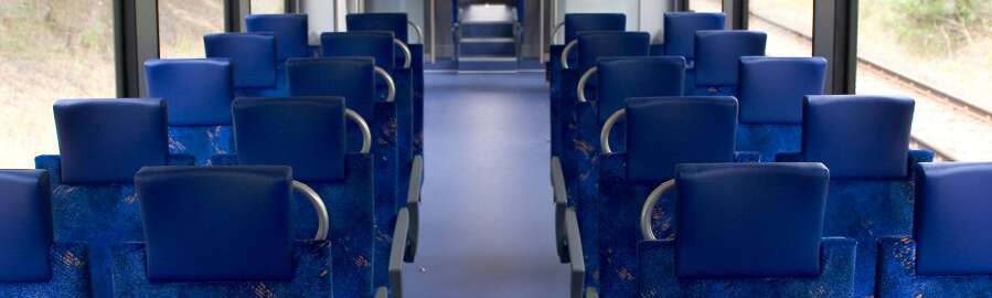 Neue, menschenleere Bahn