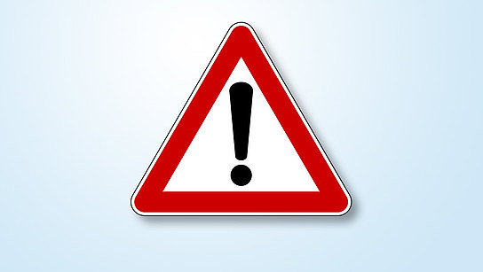 Achtung_hellblau_900x600.jpg