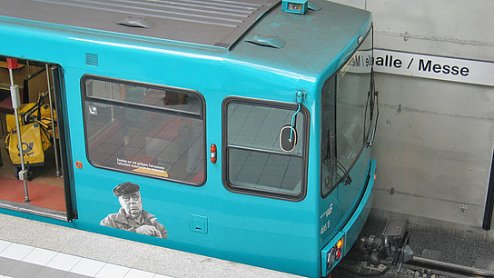 U-Bahn Typ U3 in der Station Festhalle/Messe
