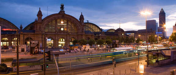 Frankfurt Main Train Station View of Frankfurt Central Station by night