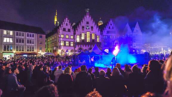 Akrobatik auf dem Römerberg