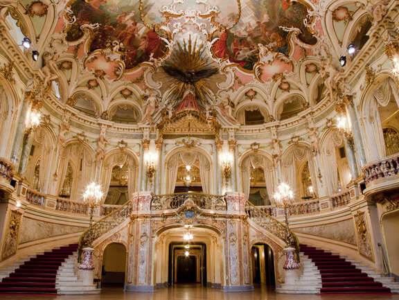 Staatstheater Wiesbaden Foyer Haus