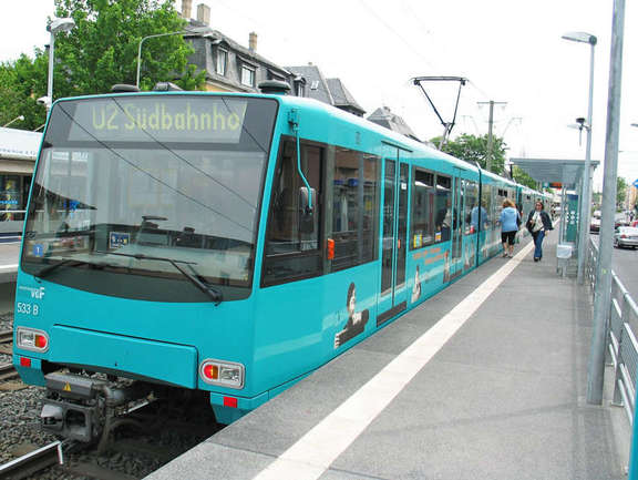 Subway type U4 at a station outside