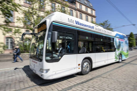 Brennstoffzellenbus in Darmstadt