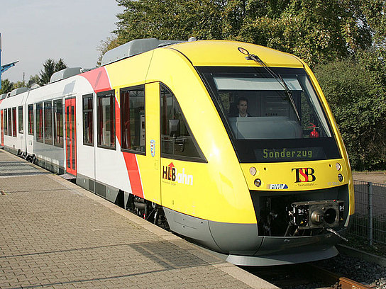 Dieseltriebzug Coradia Lint der Taunusbahn