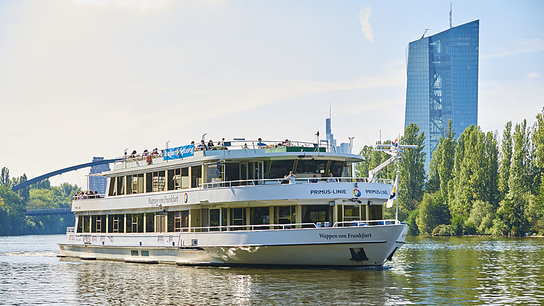 Schiff der weißen Flotte der Primus-Linie