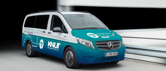 So soll Knut aussehen Bildmontage: Kleinbus in On-demand-Gestaltung