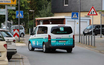 "Electric shuttle KNUT on the road".