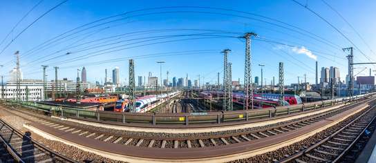 200219-Stellenanzeige-Schienenverkehr_shutterstock_1612538779.jpg