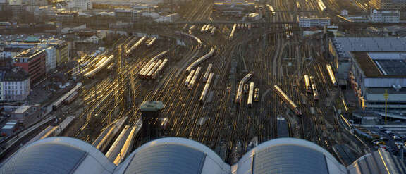 Frankfurt am Main Hauptbahnhof, aus der Perspektive von oben