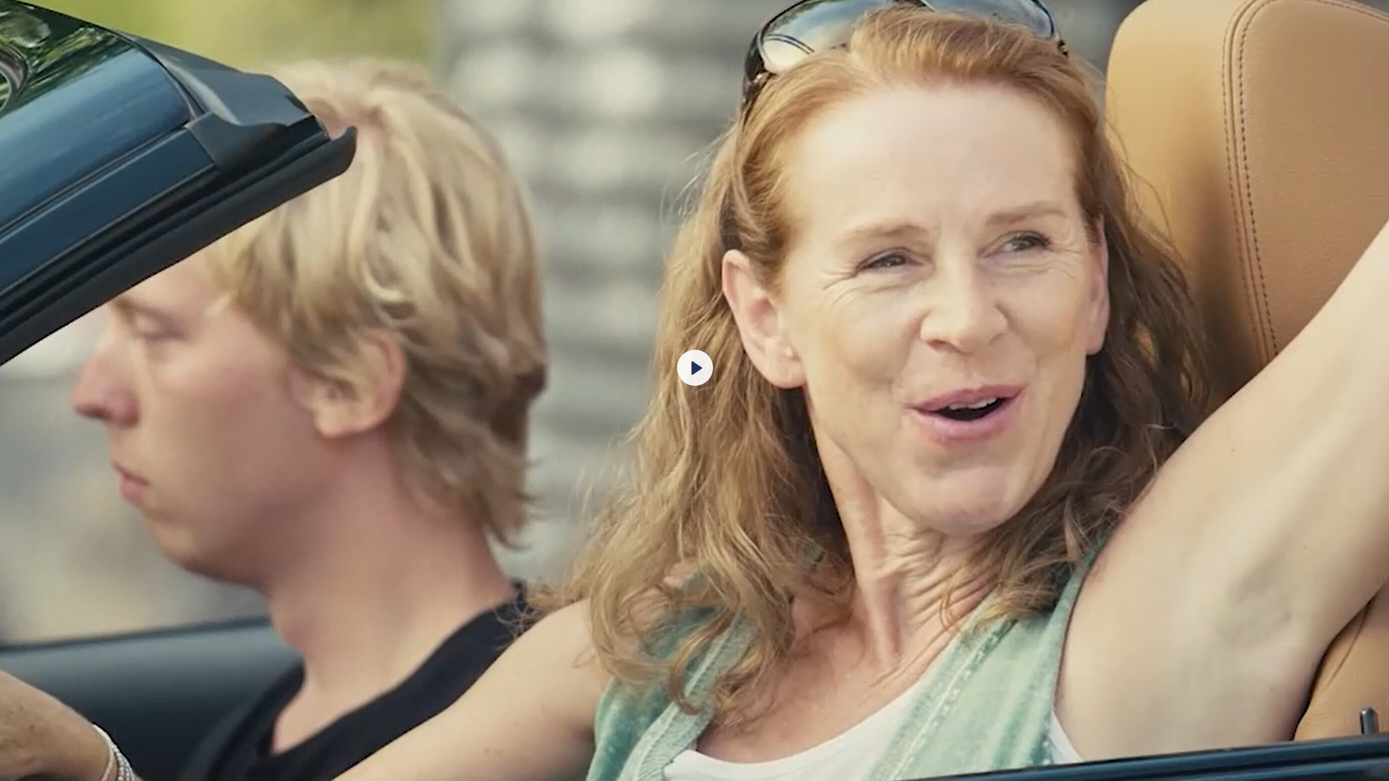 Video "Von Mamas Taxi zum eigenen Ticket"